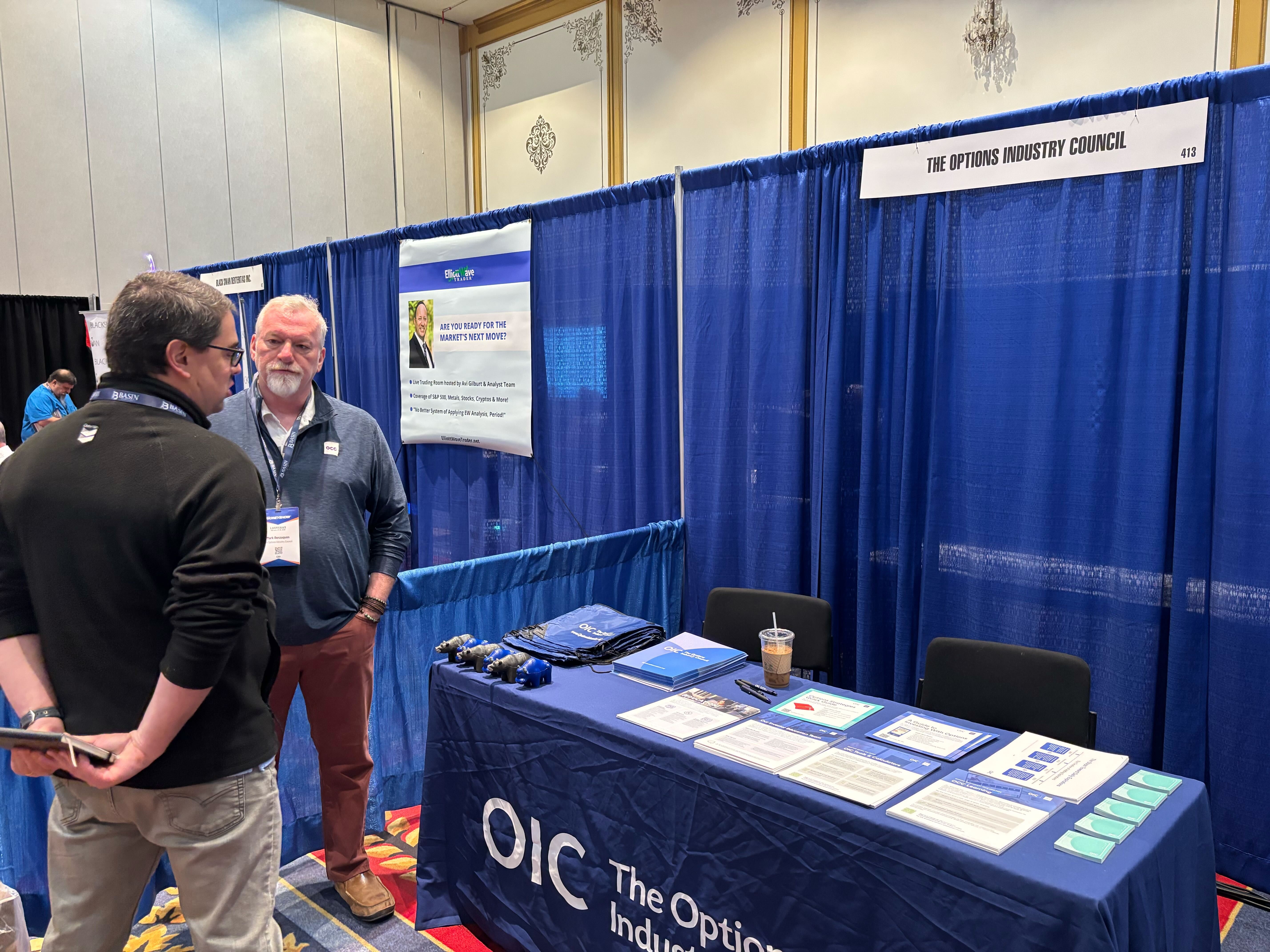 Mark-Benzaquen_Moneyshow-Booth.jpg Mark-Benzaquen_Moneyshow-Booth.jpg