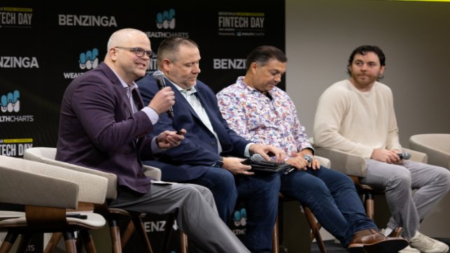 BenzingaFinTech-057-1.jpg Mat Cashman Moderator at Benzinga Event
